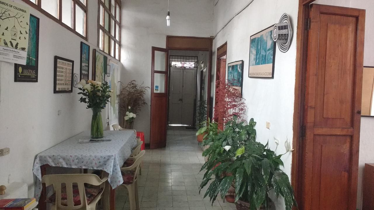 Casa Familiar Turistica Hostal 波帕扬 外观 照片